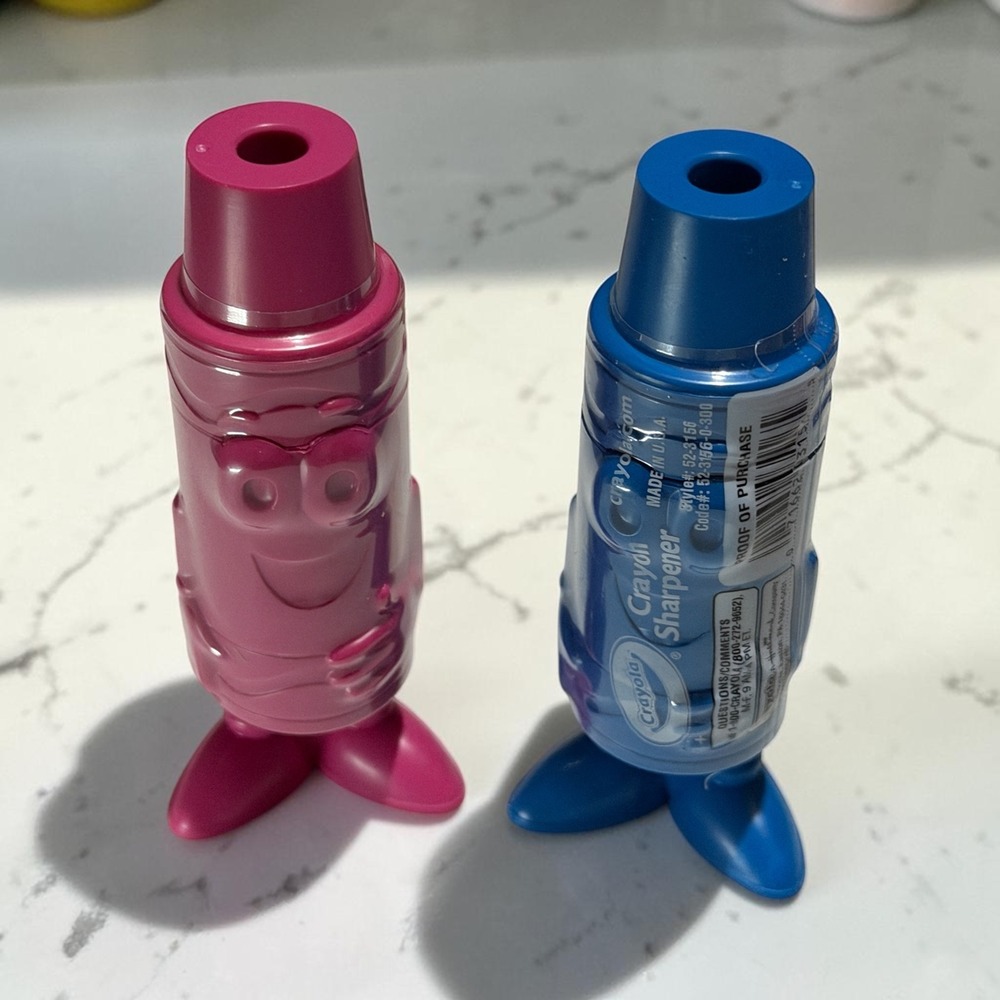 Crayola Pencil Sharpener Set Kids Pink Blue Crayon Tip Character 2pc